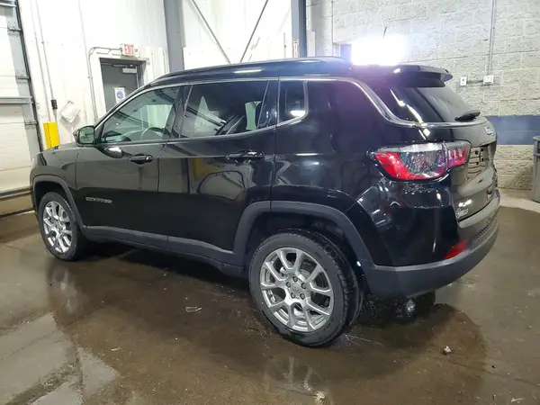 3C4NJDFB1NT117972 2022 JEEP COMPASS - Image 2