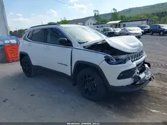 3C4NJDFB1NT129619 2022 JEEP COMPASS