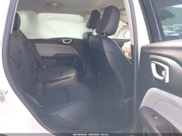 3C4NJDFB1NT129619 2022 JEEP COMPASS - Image 8