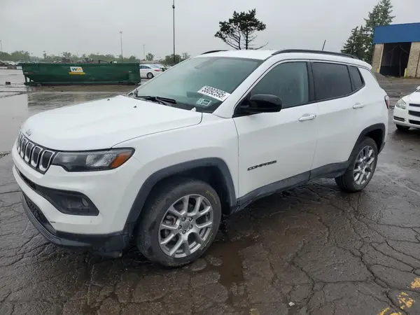 3C4NJDFB1NT153046 2022 JEEP COMPASS - Image 1