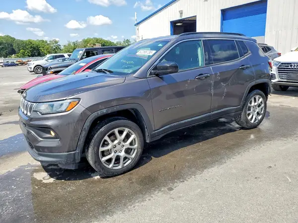 3C4NJDFB1NT153063 2022 JEEP COMPASS - Image 1