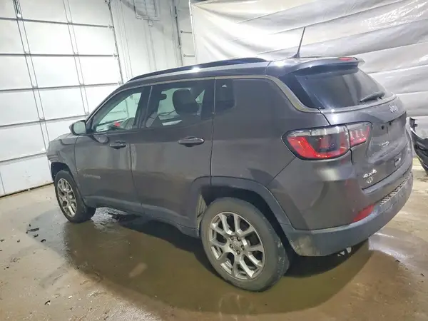 3C4NJDFB1NT208837 2022 JEEP COMPASS - Image 2