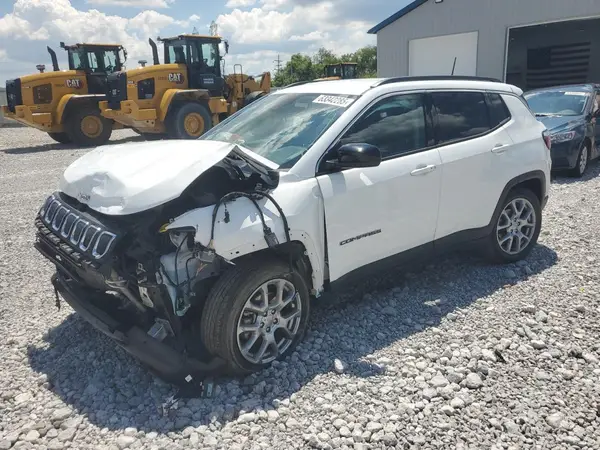 3C4NJDFB1NT211639 2022 JEEP COMPASS - Image 1
