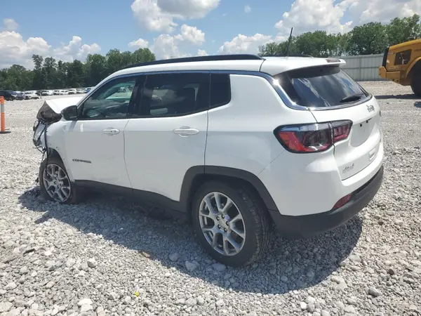 3C4NJDFB1NT211639 2022 JEEP COMPASS - Image 2