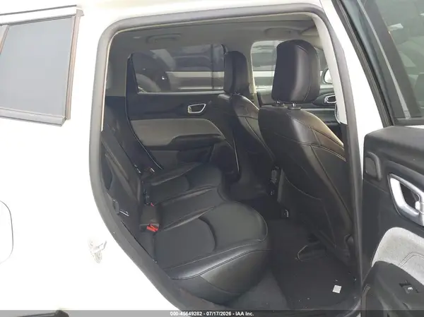 3C4NJDFB2NT128138 2022 JEEP COMPASS - Image 8
