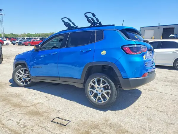 3C4NJDFB2NT146574 2022 JEEP COMPASS - Image 2
