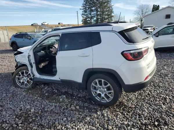 3C4NJDFB2NT151757 2022 JEEP COMPASS - Image 2