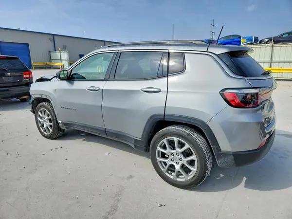 3C4NJDFB2NT164492 2022 JEEP COMPASS - Image 2