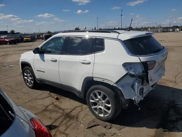 3C4NJDFB2NT207101 2022 JEEP COMPASS - Image 2