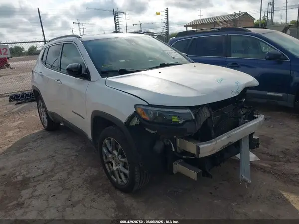 3C4NJDFB2NT209902 2022 JEEP COMPASS - Image 1