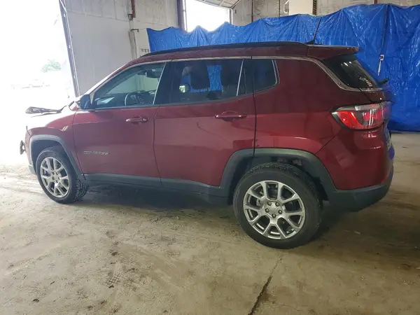 3C4NJDFB2NT213030 2022 JEEP COMPASS - Image 2