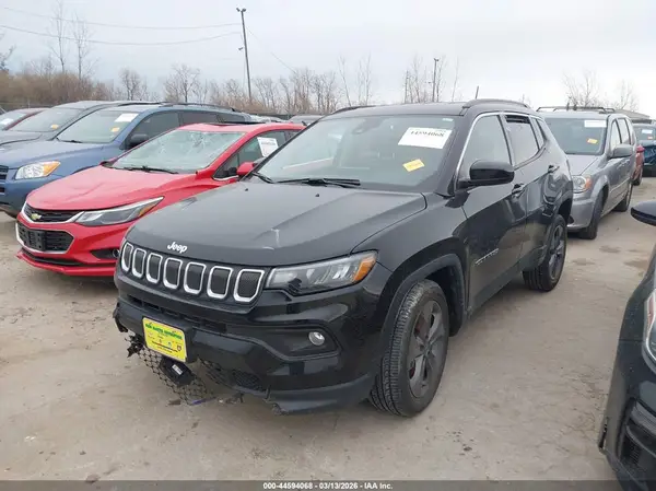 3C4NJDFB3NT126673 2022 JEEP COMPASS - Image 2