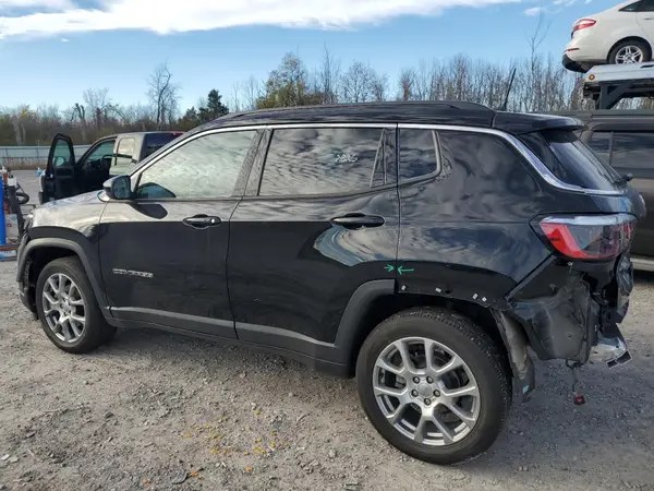 3C4NJDFB3NT133381 2022 JEEP COMPASS - Image 2