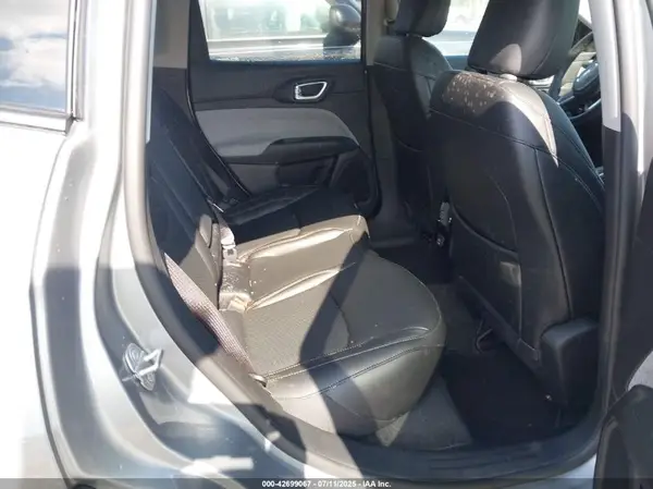 3C4NJDFB3NT134515 2022 JEEP COMPASS - Image 8