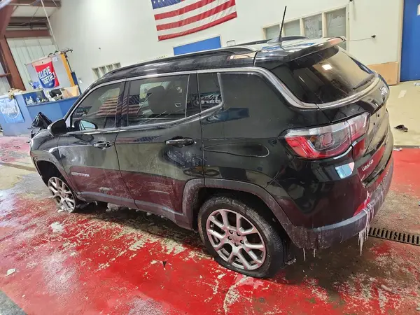 3C4NJDFB3NT149659 2022 JEEP COMPASS - Image 2
