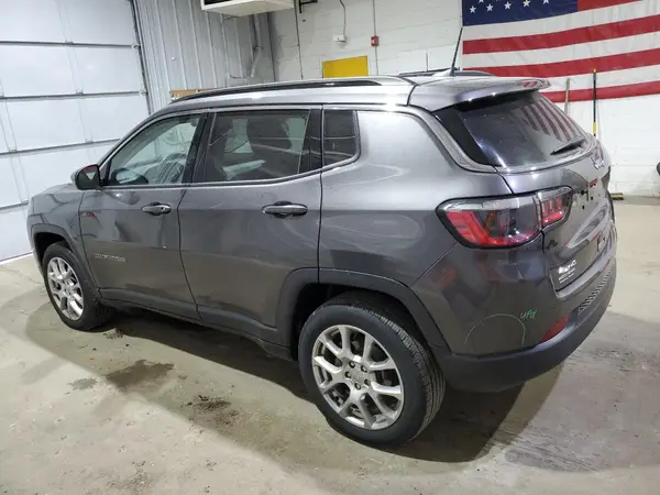 3C4NJDFB3NT180510 2022 JEEP COMPASS - Image 2