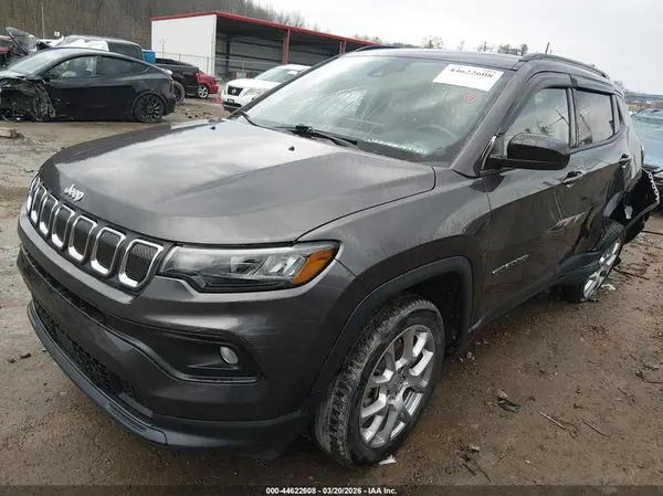 3C4NJDFB3NT180720 2022 JEEP COMPASS - Image 2