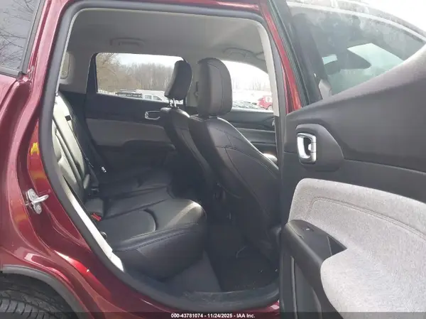 3C4NJDFB3NT186243 2022 JEEP COMPASS - Image 8