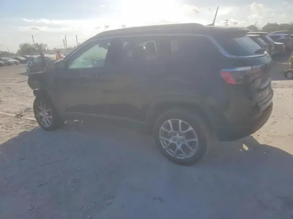 3C4NJDFB4NT118548 2022 JEEP COMPASS - Image 2