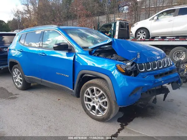 3C4NJDFB4NT181942 2022 JEEP COMPASS - Image 1