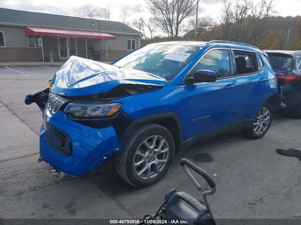 3C4NJDFB4NT181942 2022 JEEP COMPASS - Image 2