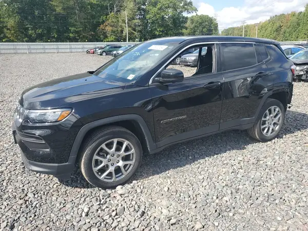 3C4NJDFB4NT184226 2022 JEEP COMPASS - Image 1