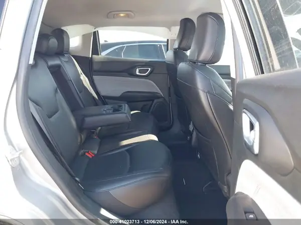3C4NJDFB4NT207889 2022 JEEP COMPASS - Image 8