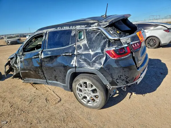 3C4NJDFB4NT219167 2022 JEEP COMPASS - Image 2