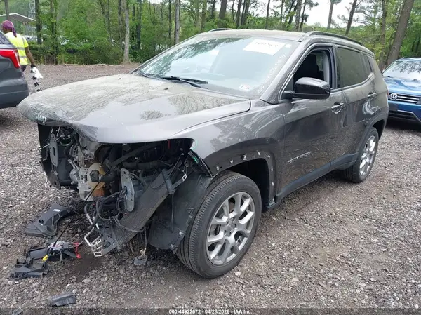 3C4NJDFB4NT221940 2022 JEEP COMPASS - Image 2