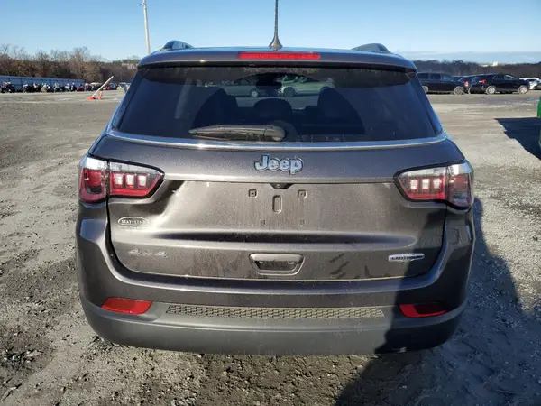 2022 JEEP COMPASS auction photo 6