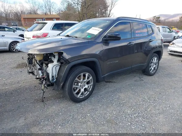 3C4NJDFB5NT150019 2022 JEEP COMPASS - Image 2