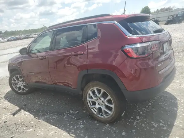 3C4NJDFB5NT179343 2022 JEEP COMPASS - Image 2