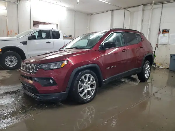 3C4NJDFB5NT179956 2022 JEEP COMPASS - Image 1