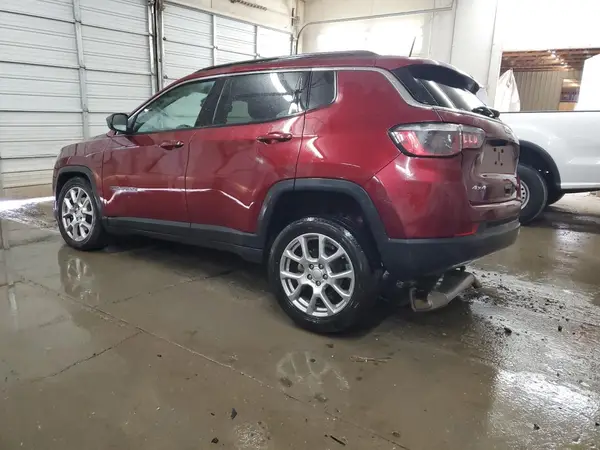 3C4NJDFB5NT179956 2022 JEEP COMPASS - Image 2