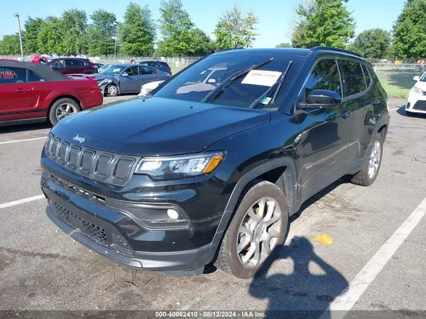 3C4NJDFB5NT181979 2022 JEEP COMPASS - Image 2
