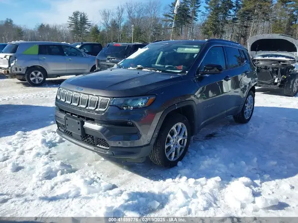 3C4NJDFB6NT144469 2022 JEEP COMPASS - Image 2