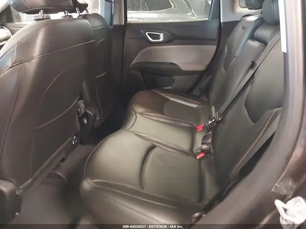 3C4NJDFB6NT195812 2022 JEEP COMPASS - Image 8