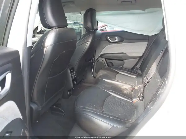3C4NJDFB6NT212933 2022 JEEP COMPASS - Image 8