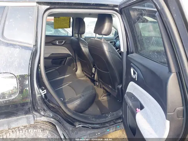 3C4NJDFB6NT218750 2022 JEEP COMPASS - Image 8