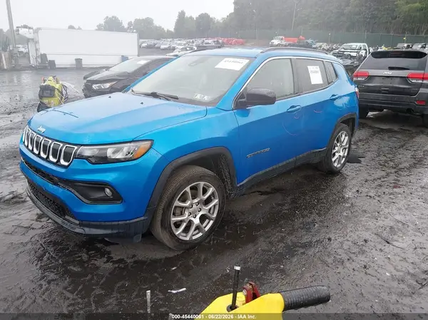 3C4NJDFB7NT117376 2022 JEEP COMPASS - Image 2