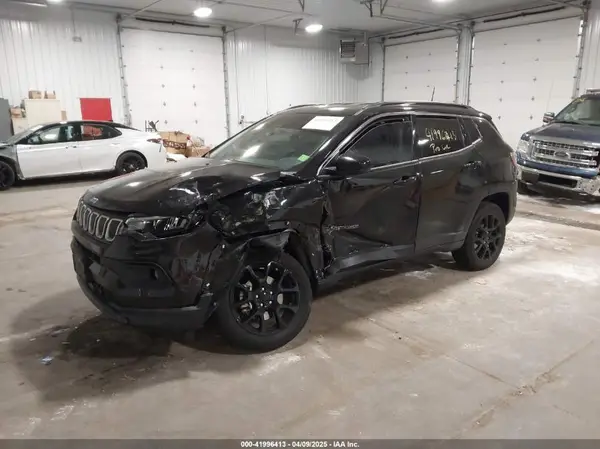 3C4NJDFB7NT128068 2022 JEEP COMPASS - Image 2
