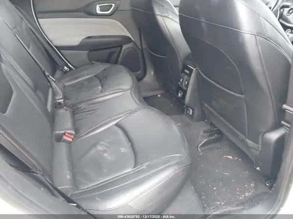 3C4NJDFB7NT133335 2022 JEEP COMPASS - Image 8
