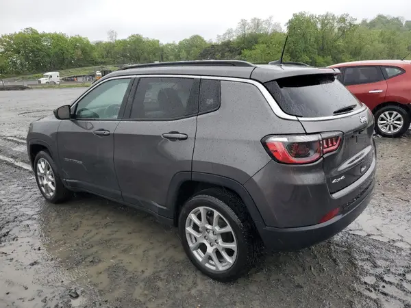 3C4NJDFB7NT181210 2022 JEEP COMPASS - Image 2