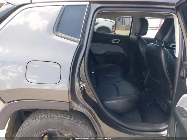 3C4NJDFB7NT219258 2022 JEEP COMPASS - Image 8