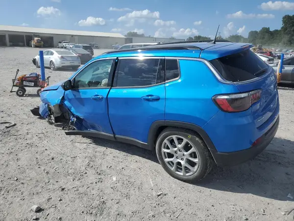 3C4NJDFB8NT181216 2022 JEEP COMPASS - Image 2