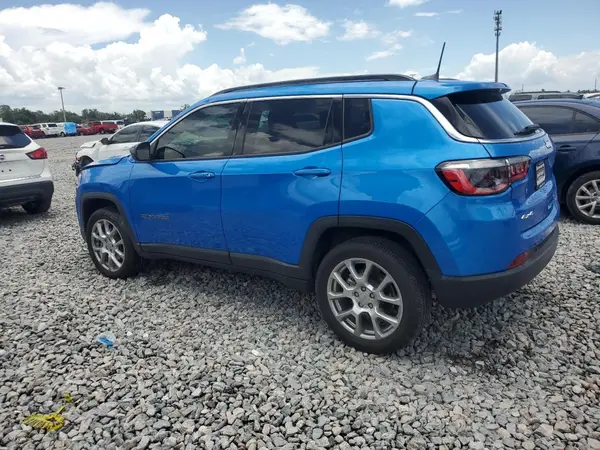 3C4NJDFB8NT187162 2022 JEEP COMPASS - Image 2