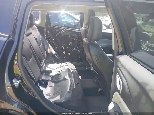 3C4NJDFB9NT117881 2022 JEEP COMPASS - Image 8
