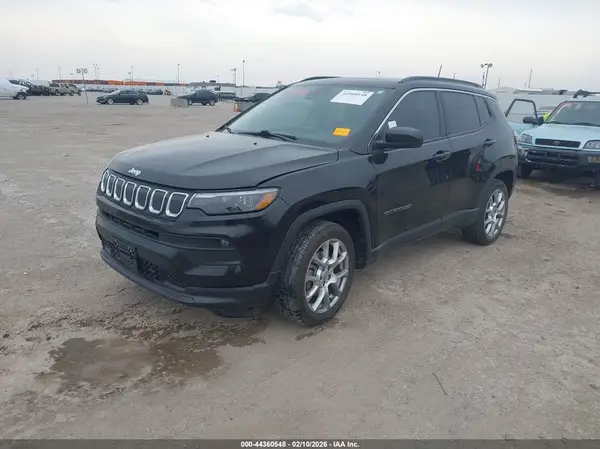 3C4NJDFB9NT128542 2022 JEEP COMPASS - Image 2