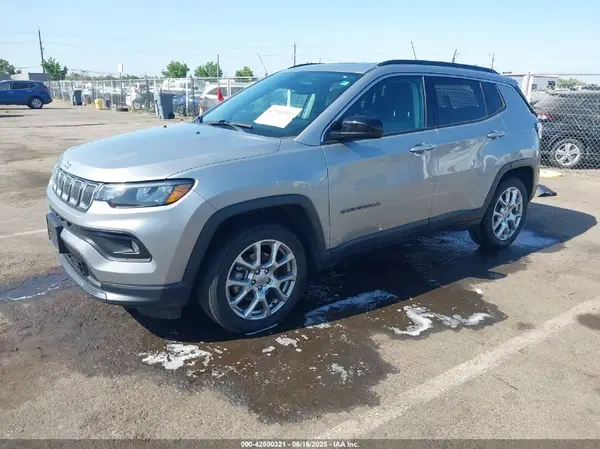 3C4NJDFB9NT170662 2022 JEEP COMPASS - Image 2