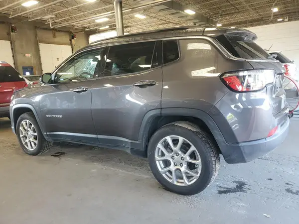 3C4NJDFB9NT219164 2022 JEEP COMPASS - Image 2